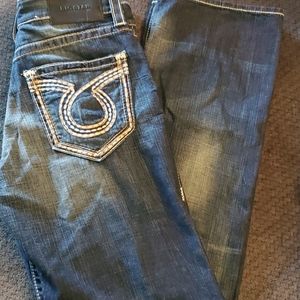 Big Star men's size 32 straight jeans.